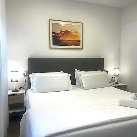 Alexandra Hotel